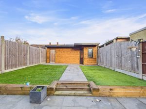 Photo 11- click for photo gallery